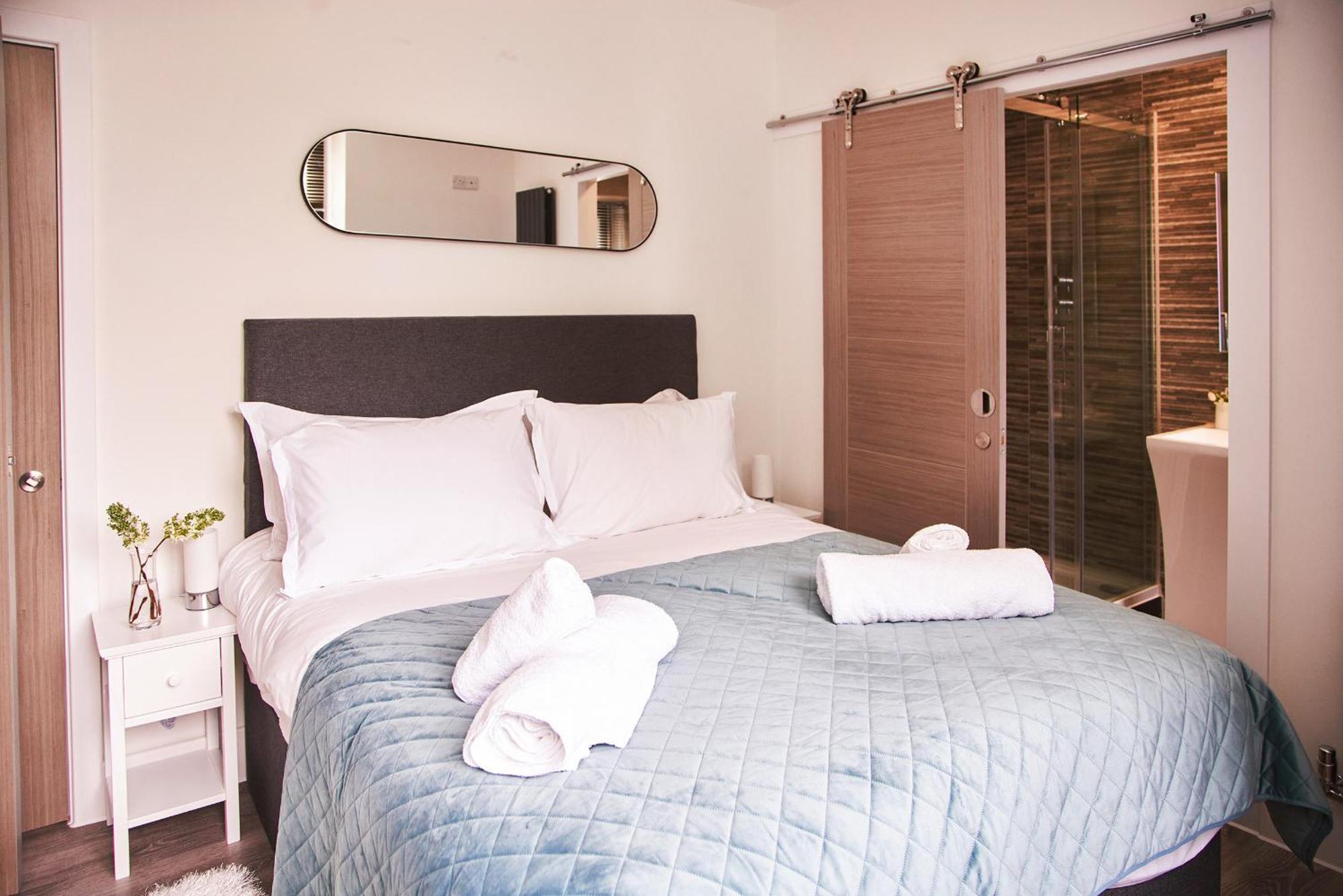 Harbour Breeze - Contemporary Waterside Bolthole On Torquay'S Iconic Marina Apartment Exterior photo